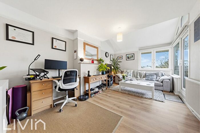 1 Bedroom Flat To Rent In Waldram Park Road, London, SE23