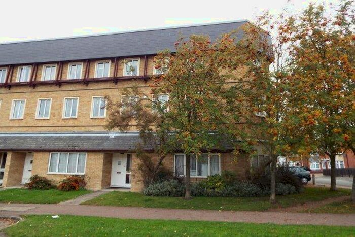1 Bedroom Flat To Rent In Holyoake Court, Cambridge, CB5