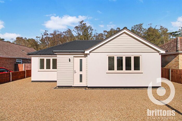 3 Bedroom Detached Bungalow For Sale In Woodside Close, Dersingham, King's Lynn, PE31
