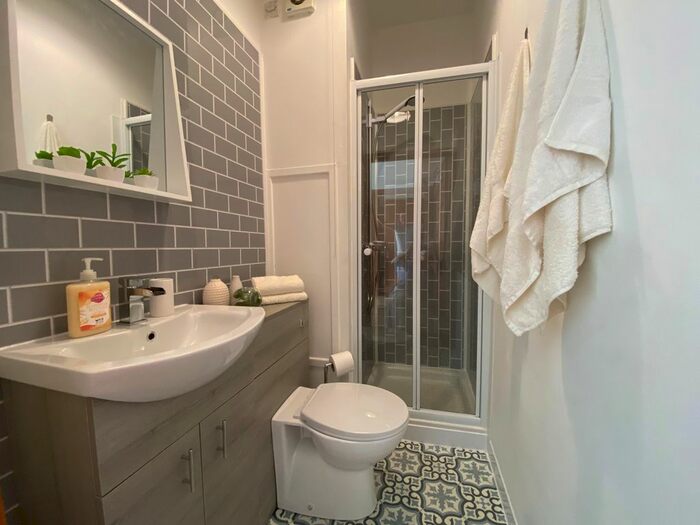 1 Bedroom Flat To Rent In Shields Road, Newcastle Upon Tyne, NE6