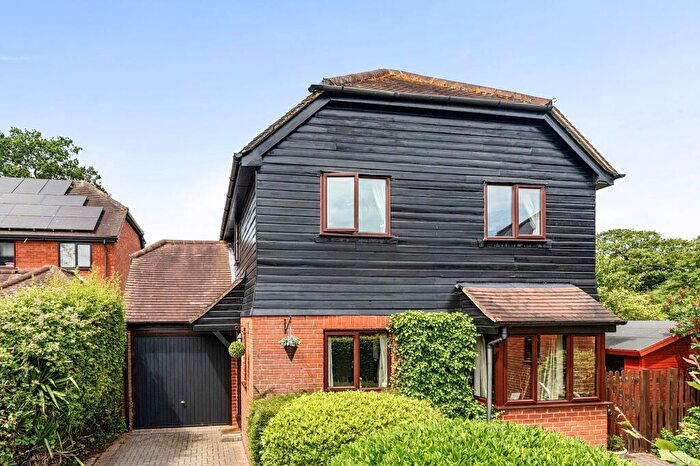 4 Bedroom Detached House For Sale In Manley James Close, Odiham, RG29