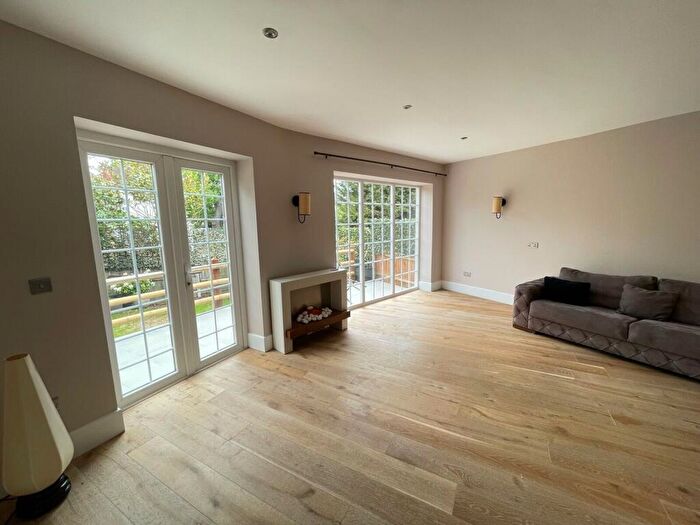3 Bedroom End Of Terrace House To Rent In South Hill Grove, Harrow, HA1