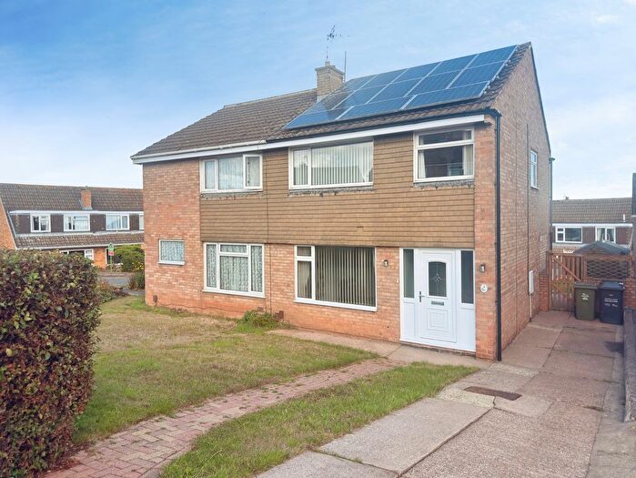 3 Bedroom Semi-Detached House For Sale In Cleeve Mount, Loughborough, Leicestershire, LE11