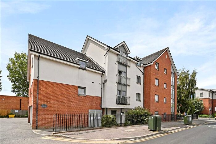 2 Bedroom Flat For Sale In Renaissance Court, A Rosehill Avenue, Sutton, SM1