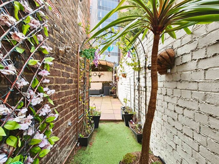 3 Bedroom Terraced House To Rent In Bevis Road, Portsmouth, Hampshire, PO2