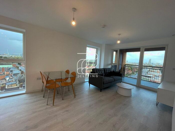 2 Bedroom Flat To Rent In Tabbard Apartments, W3