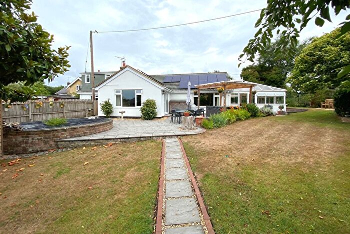 3 Bedroom Detached House For Sale In Prospect, Pewsey, SN9