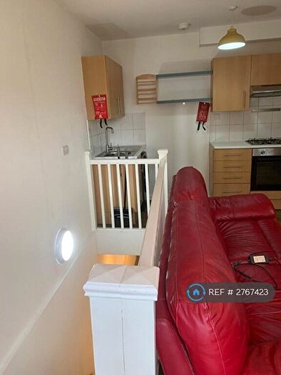 1 Bedroom Flat To Rent In Esplanade, Seaford, BN25