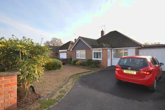3 Bedroom Detached Bungalow To Rent In Sedgmoor Gardens, Flackwell Heath, High Wycombe HP10