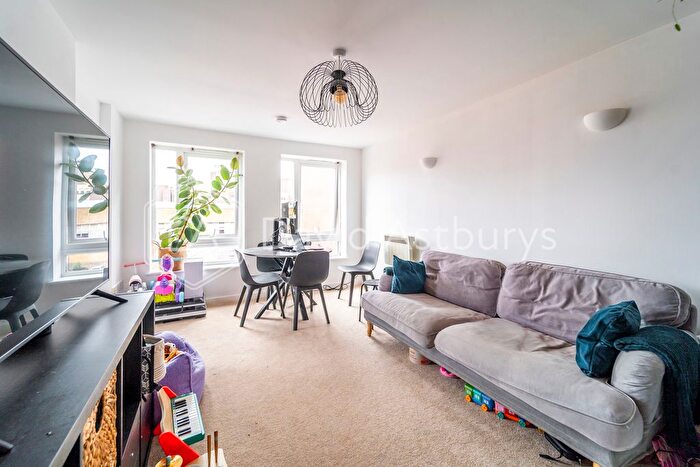 1 Bedroom Flat To Rent In Wood Green, Station Road, London, N22