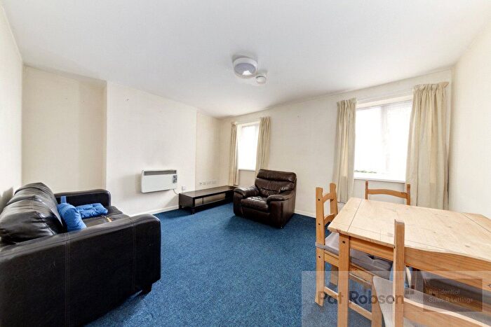 2 Bedroom Flat To Rent In Kirkley Lodge, Gosforth, Newcastle Upon Tyne, NE3
