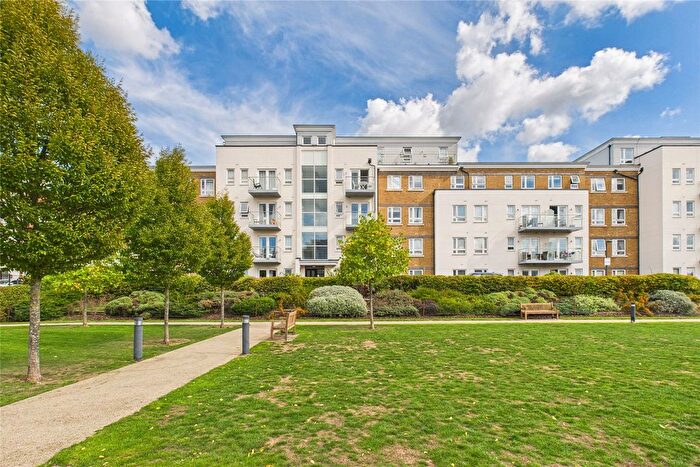 2 Bedroom Flat For Sale In Heathland Court, Grebe Way, Maidenhead, Berkshire, SL6