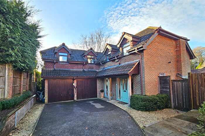 4 Bedroom Detached House For Sale In Southview Road, Headley Down, Hampshire, GU35