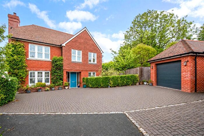 4 Bedroom Detached House For Sale In Mortimer Close, Kings Worthy, Winchester, Hampshire, SO23