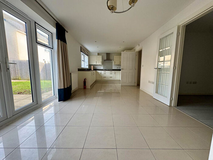4 Bedroom Detached House For Sale In Oak Leaze, Bristol, BS34