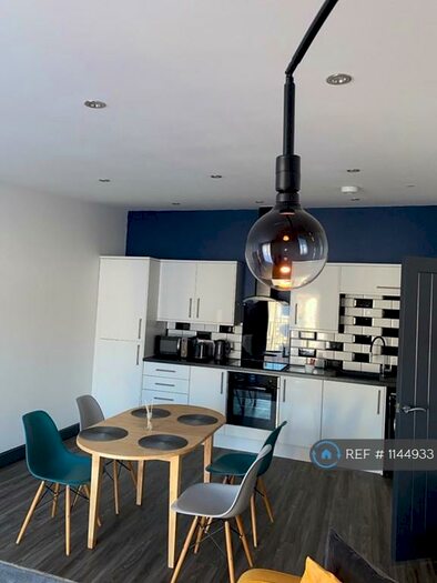 1 Bedroom Flat To Rent In Southmead Road, Westbury-On-Trym, Bristol, BS10