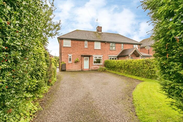 3 Bedroom Semi-Detached House For Sale In Hulme Lane, Lower Peover, Knutsford, Cheshire, WA16