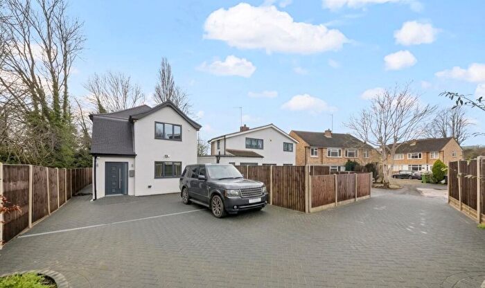 3 Bedroom Detached House For Sale In Sheepcote Gardens, Uxbridge, UB9