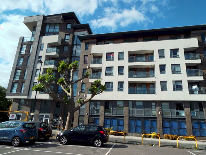 2 Bedroom Apartment To Rent In Empress Heights, Central, SO14