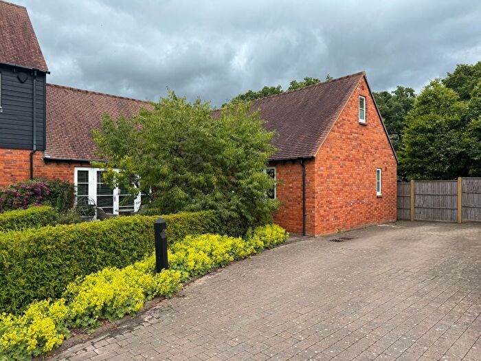 3 Bedroom Property To Rent In Honey Lane, Hurley, Maidenhead, SL6