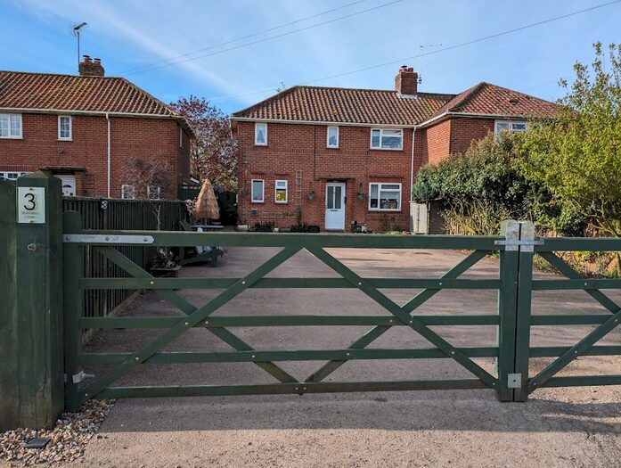 3 Bedroom Semi-Detached House For Sale In Skinners Lane, Starston, Harleston, IP20