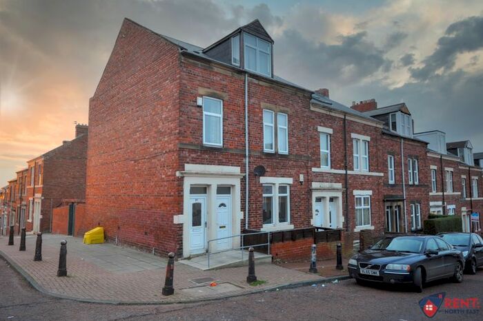 2 Bedroom Flat To Rent In Deckham Terrace, Gateshead NE8