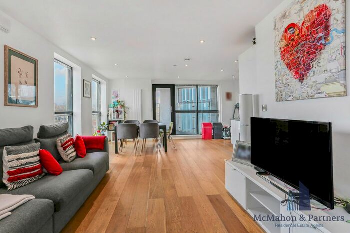 2 Bedroom Flat To Rent In Newington Causeway, Elephant And Castle, London, SE1