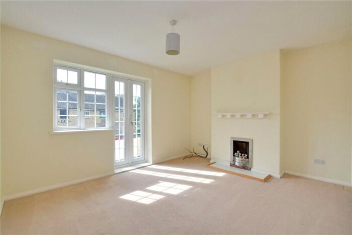 3 Bedroom Apartment To Rent In Crown Court, Horn Park Lane, Lee, London, SE12
