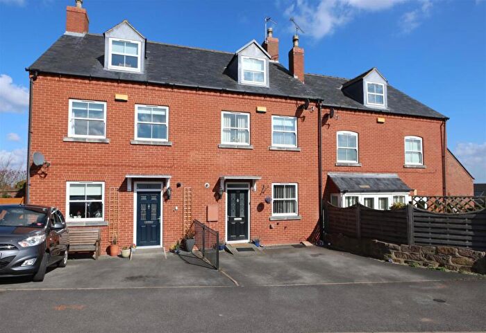 3 Bedroom Town House For Sale In George Street, Melbourne, DE73