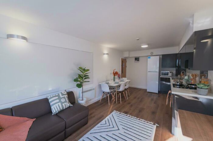 1 Bedroom Apartment To Rent In Horspath Driftway, Headington, OX3