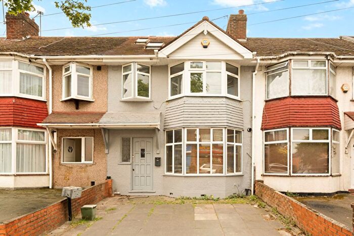 4 Bedroom Property To Rent In Bilton Road, Perivale, UB6