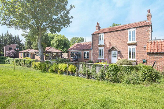 4 Bedroom Detached House For Sale In Manor Road, Doncaster, DN10
