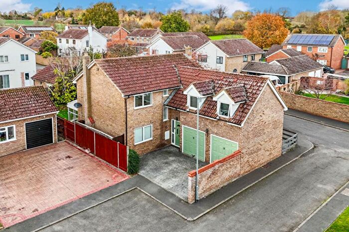 5 Bedroom Detached House For Sale In Town Orchard, Southoe, PE19