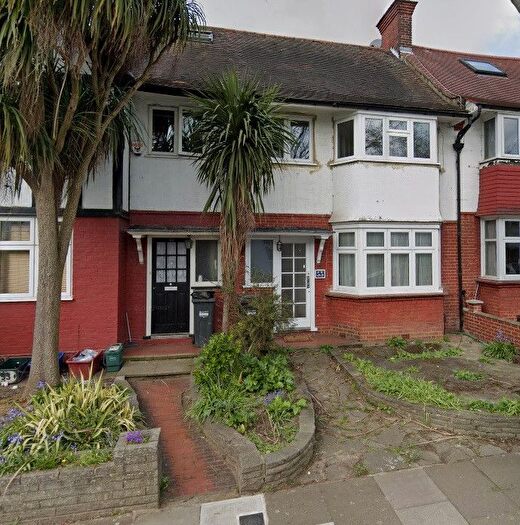 4 Bedroom Terraced House To Rent In Princes Avenue, London, W3