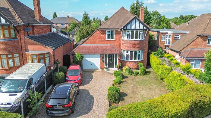 4 Bedroom Detached House For Sale In Uppingham Road, Leicester, LE5