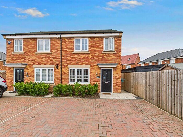 3 Bedroom Semi-Detached House For Sale In Nautilus Place, Blyth, NE24
