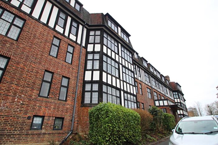 1 Bedroom Flat To Rent In Park Hill Court, Croydon, CR0