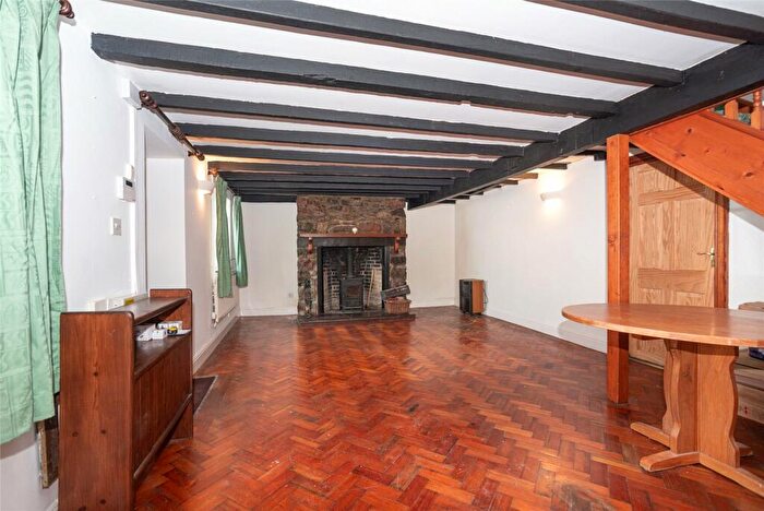 2 Bedroom Link Detached House For Sale In Brynsiencyn, Llanfairpwll, Isle Of Anglesey, LL61