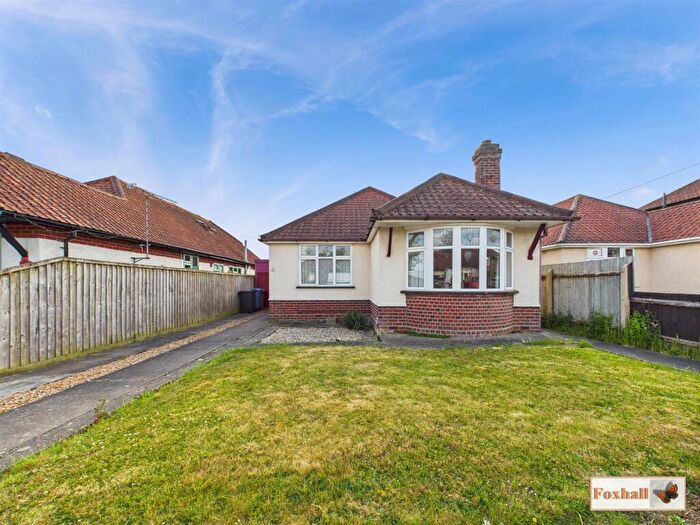 2 Bedroom Detached Bungalow For Sale In Sherborne Avenue, Ipswich, IP4