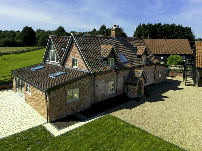 6 Bedroom Detached House For Sale In Merton, IP25