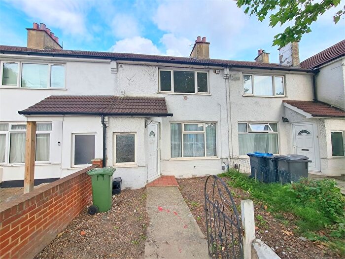 2 Bedroom Terraced House To Rent In Thornton Road, Croydon, Croydon, CR0