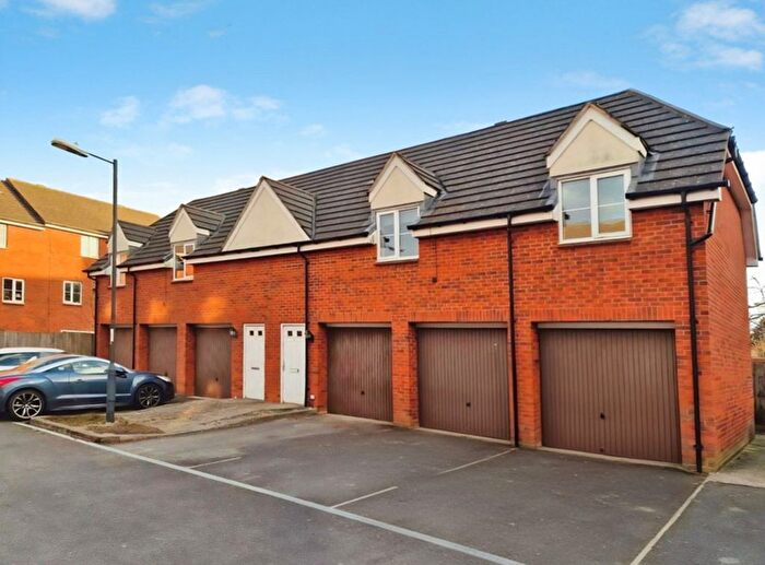 2 Bedroom Flat To Rent In Amis Walk, Horfield, Bristol, BS7