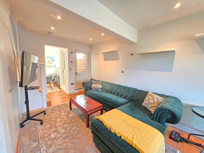 2 Bedroom Terraced House To Rent In Hadley Highstone, Barnet, EN5