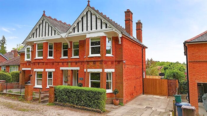 3 Bedroom Semi-Detached House For Sale In West End Grove, Farnham, GU9