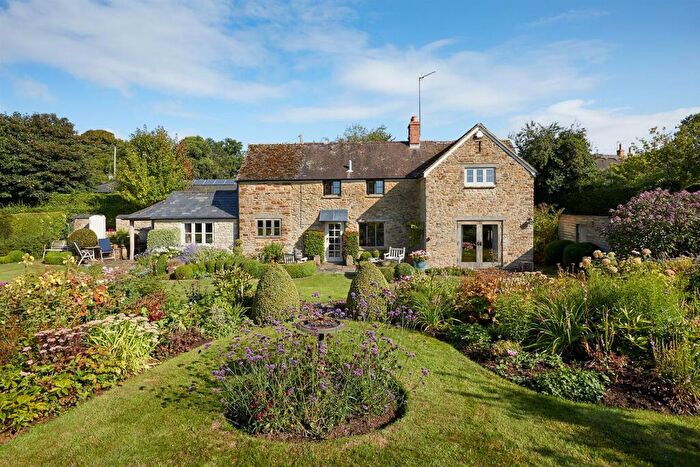 3 Bedroom Detached House For Sale In Sandford St. Martin, Oxfordshire, OX7
