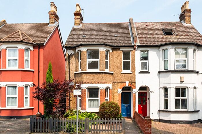 1 Bedroom Flat To Rent In Crown Lane, Bromley, BR2