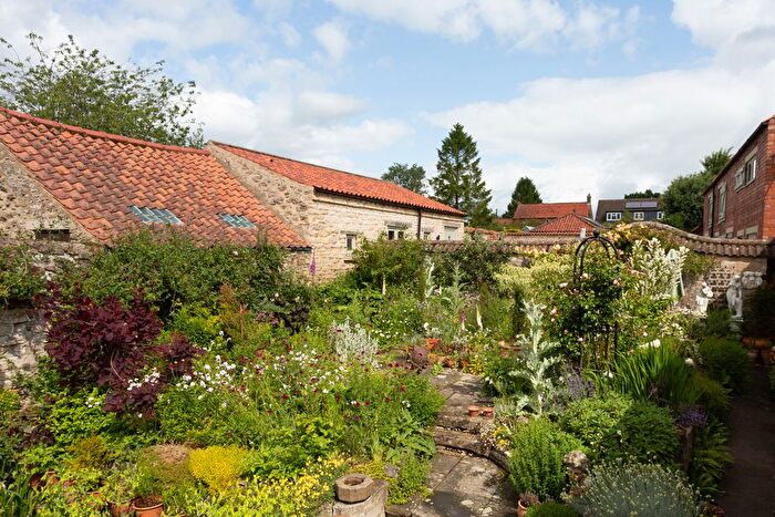 5 Bedroom Terraced House For Sale In Potter Hill, Pickering, North Yorkshire, YO18