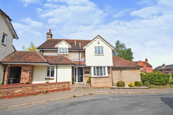 4 Bedroom Detached House For Sale In Brickwall Farm, Stisted, Braintree, CM77
