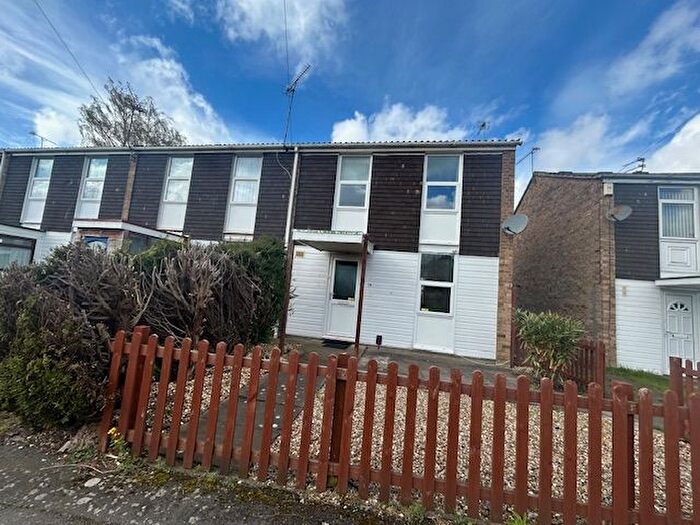 3 Bedroom Semi-Detached House To Rent In Goodwood Road, Leicester, LE5