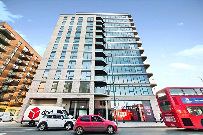 2 Bedroom Flat To Rent In Regal Walk, Bexleyheath, DA6